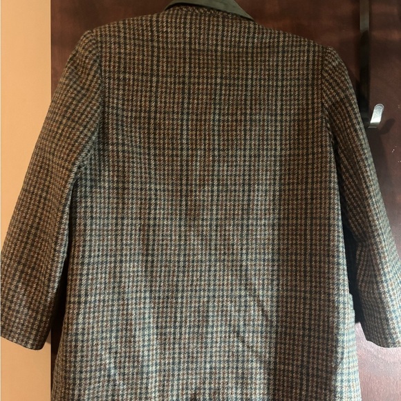 Vintage Houndstooth Blazer with Green Suede Collar - Picture 6 of 6